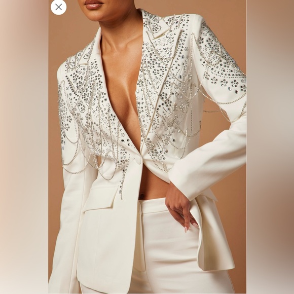 Embellished Elegant White Women's Pants suit NEW - Picture 4 of 8